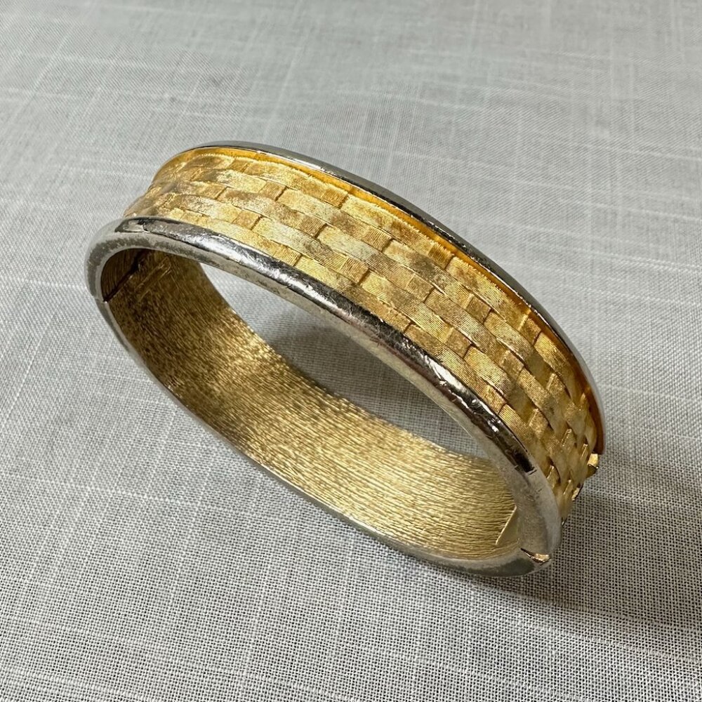 Vintage Trifari Gold Tone Woven Clamper Bracelet